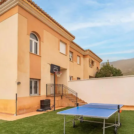 3 Bedroom In Padul