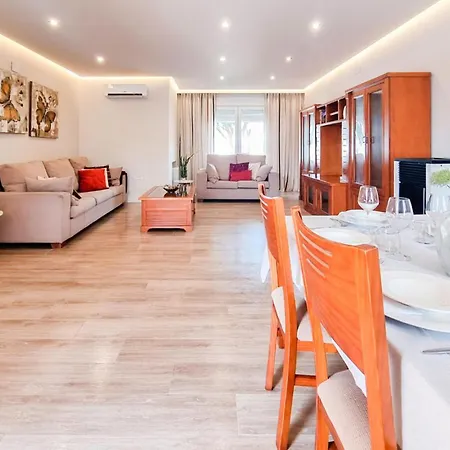 度假居 3 Bedroom In *